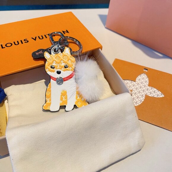 LV keychain🤓🤓🤓 - Picture 1 of 6